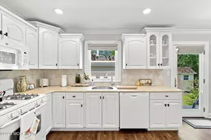 2006 Fairway Dr, Spring Lake, NJ 07762 - Photo 11