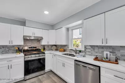 323 Monmouth Avenue, Leonardo, NJ 07737 - Photo 17