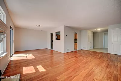 44 Mariners Cove, Freehold, NJ 07728 - Photo 17