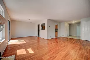 44 Mariners Cove, Freehold, NJ 07728 - Photo 17