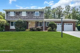 29 Meadowbrook Dr, Howell Township, NJ 07731 - Photo 1