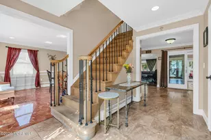 101 Oxford Ln, Aberdeen Township, NJ 07747 - Photo 5