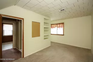 410 Middle Ln, Howell Township, NJ 07731 - Photo 19