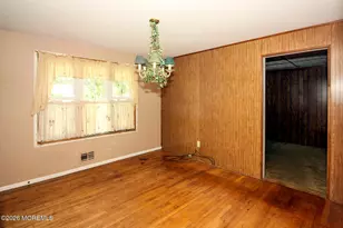 410 Middle Ln, Howell Township, NJ 07731 - Photo 3