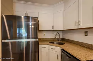 131 Amberly Dr, Manalapan Township, NJ 07726 - Photo 9