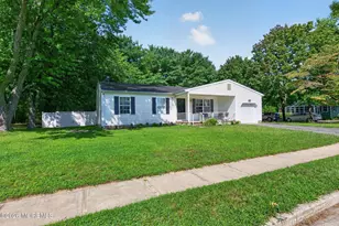 370 Elm Ln, Brick, NJ 08723 - Photo 3