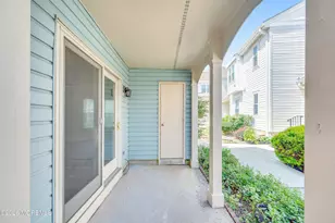 83 Tulip Ln, Freehold, NJ 07728 - Photo 17