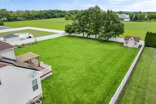 354 Hutchinson Dr, Freehold, NJ 07728 - Photo 41
