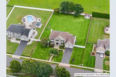 354 Hutchinson Drive, Freehold, NJ 07728 - Photo 45