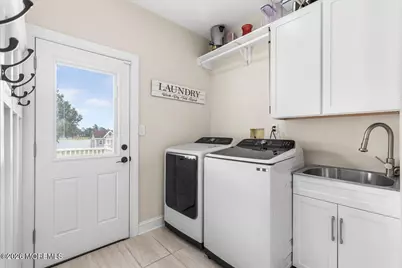 354 Hutchinson Drive, Freehold, NJ 07728 - Photo 23