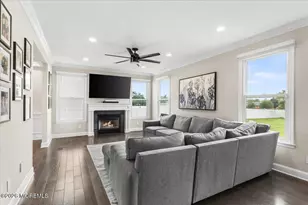 354 Hutchinson Dr, Freehold, NJ 07728 - Photo 19