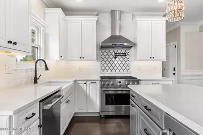 354 Hutchinson Drive, Freehold, NJ 07728 - Photo 15
