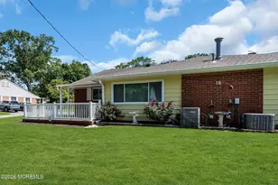 18 Robin St, Manchester Township, NJ 08759 - Photo 3