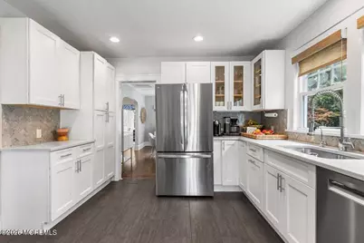 258 Lawrence Avenue, Oakhurst, NJ 07755 - Photo 23
