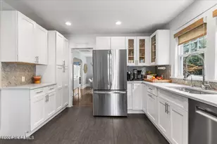 258 Lawrence Ave, Oakhurst, NJ 07755 - Photo 23