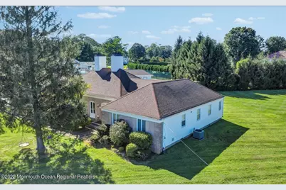 60 Larchwood Avenue, Oakhurst, NJ 07755 - Photo 5
