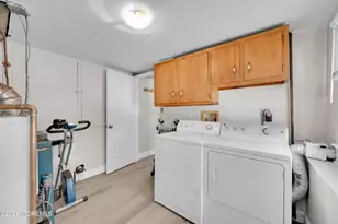 864 Roundtree Dr, Toms River Township, NJ 08753 - Photo 21
