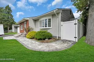 12 Spring St, Toms River Township, NJ 08753 - Photo 5