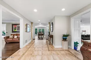 61 Laurelwood Dr, Colts Neck Township, NJ 07722 - Photo 9