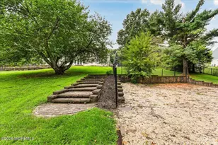 61 Laurelwood Dr, Colts Neck Township, NJ 07722 - Photo 65