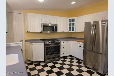 35 Academy Street, Farmingdale, NJ 07727 - Photo 13
