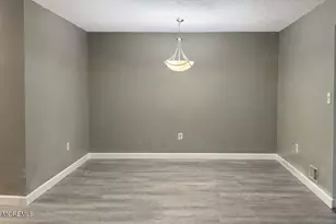 216 Sapphire Ln, Franklin Township, NJ 08823 - Photo 3