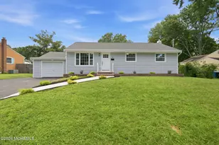 312 Edgemoor Rd, Belford, NJ 07718 - Photo 1