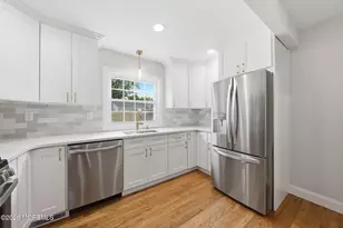 312 Edgemoor Rd, Belford, NJ 07718 - Photo 11