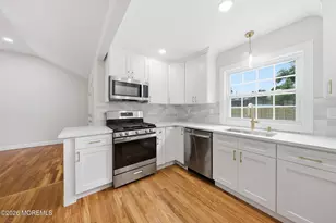 312 Edgemoor Rd, Belford, NJ 07718 - Photo 13