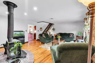 43 Railroad Ave, Beachwood, NJ 08722 - Photo 9