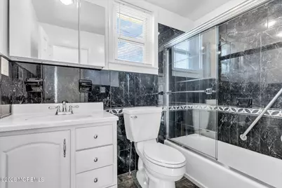 94 Neptune Place, Laurence Harbor, NJ 08879 - Photo 7