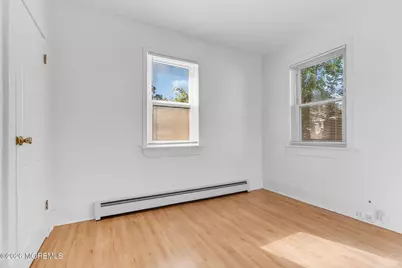 94 Neptune Place, Laurence Harbor, NJ 08879 - Photo 9