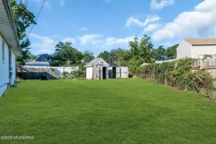 94 Neptune Pl, Laurence Harbor, NJ 08879 - Photo 15