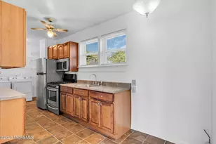 94 Neptune Pl, Laurence Harbor, NJ 08879 - Photo 11