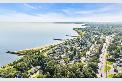 94 Neptune Place, Laurence Harbor, NJ 08879 - Photo 21