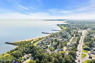 94 Neptune Pl, Laurence Harbor, NJ 08879 - Photo 21