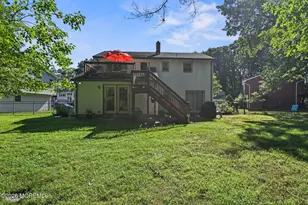 18 Molly Pitcher Dr, Hazlet Township, NJ 07730 - Photo 11