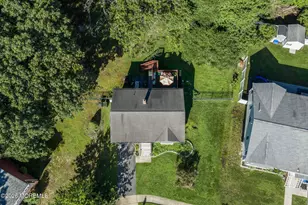 18 Molly Pitcher Dr, Hazlet Township, NJ 07730 - Photo 15