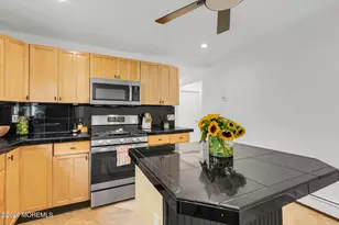 32 Huddy Ave, Highlands, NJ 07732 - Photo 5