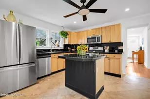 32 Huddy Ave, Highlands, NJ 07732 - Photo 3