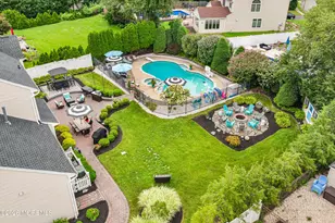 31 Woodstown Dr, Freehold, NJ 07728 - Photo 11
