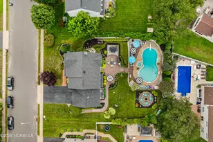 31 Woodstown Dr, Freehold, NJ 07728 - Photo 9