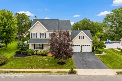 31 Woodstown Drive, Freehold, NJ 07728 - Photo 3