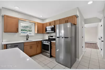 21 Monmouth Street, Hazlet Township, NJ 07730 - Photo 15