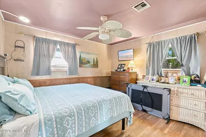 401 Applegate Avenue, Toms River Township, NJ 08757 - Photo 17