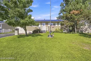 401 Applegate Ave, Toms River Township, NJ 08757 - Photo 1