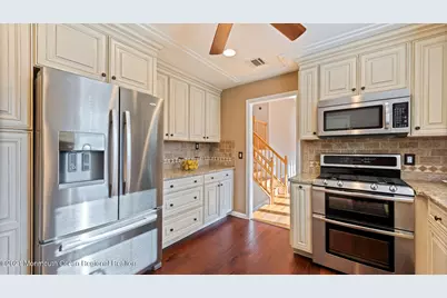 [Address not provided], Holmdel, NJ 07733 - Photo 9