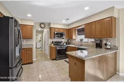 452 Meadowood Road, Jackson, NJ 08527 - Photo 9