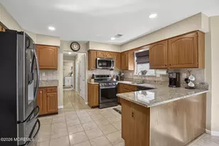 452 Meadowood Rd, Jackson, NJ 08527 - Photo 9