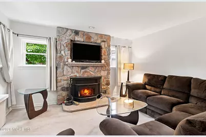 303 Florence Road, Middletown, NJ 07748 - Photo 9